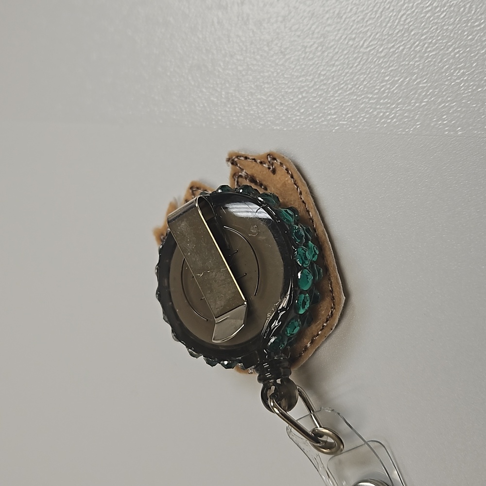 Groot badge holder - Picture 4 of 5